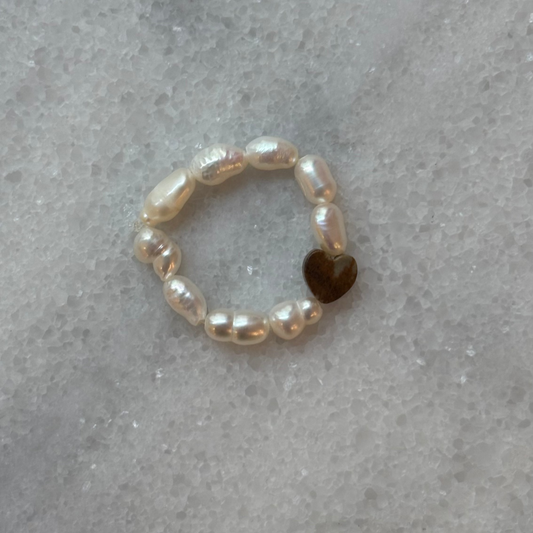 filigraner Süßwasserperlenring Heart Brown